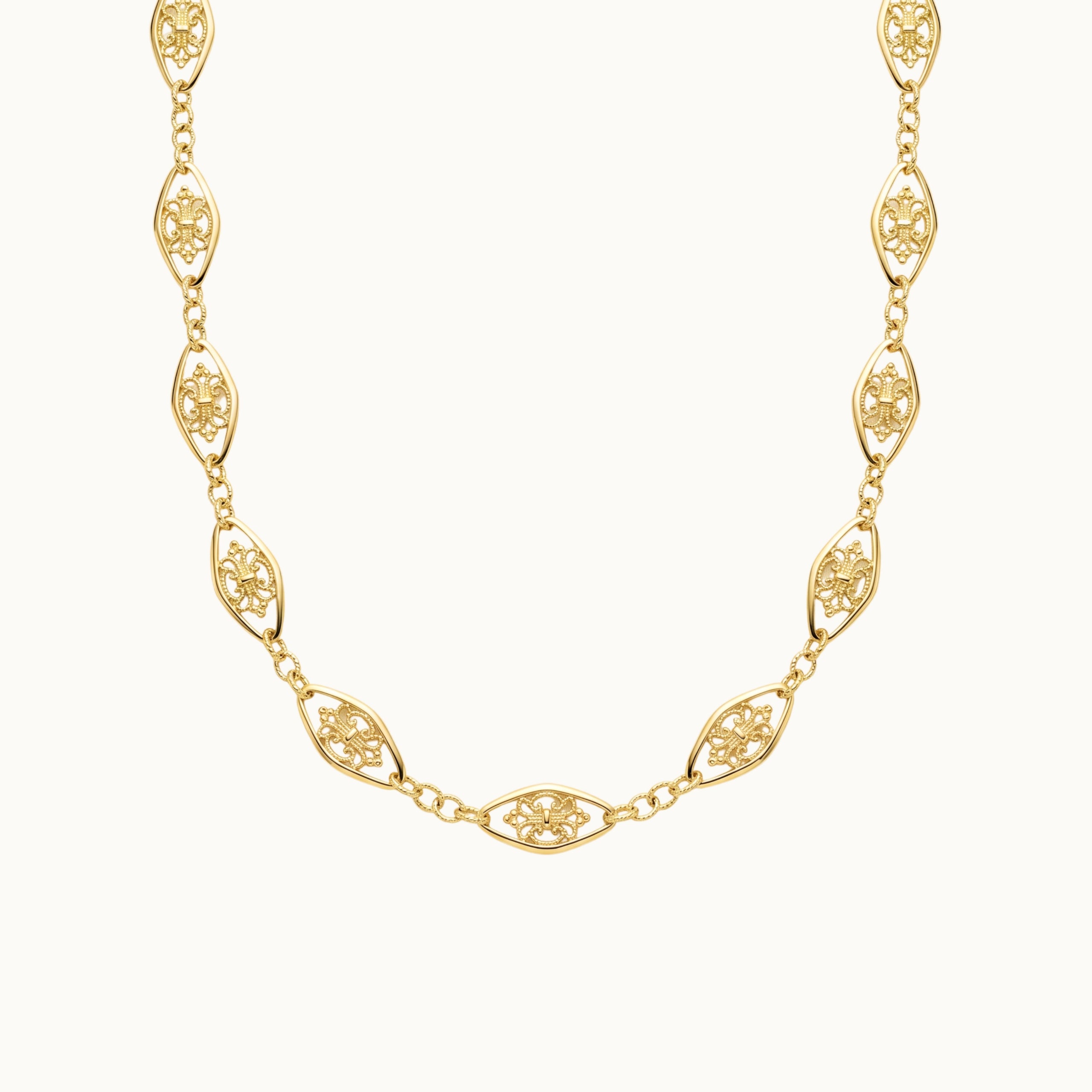 COLLIER SAYA