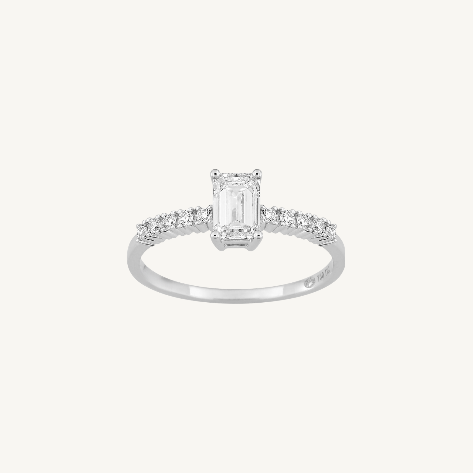 BAGUE DE FIANÇAILLES ÉMERAUDE OR BLANC